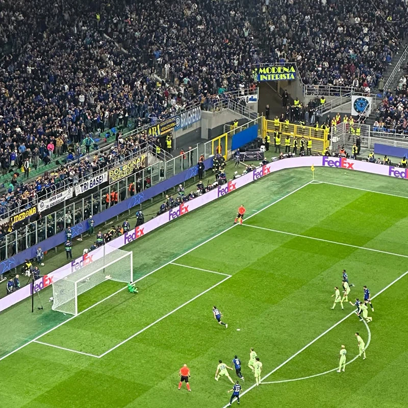 Turf Buatan sane madaging siki antuk Acara Olahraga